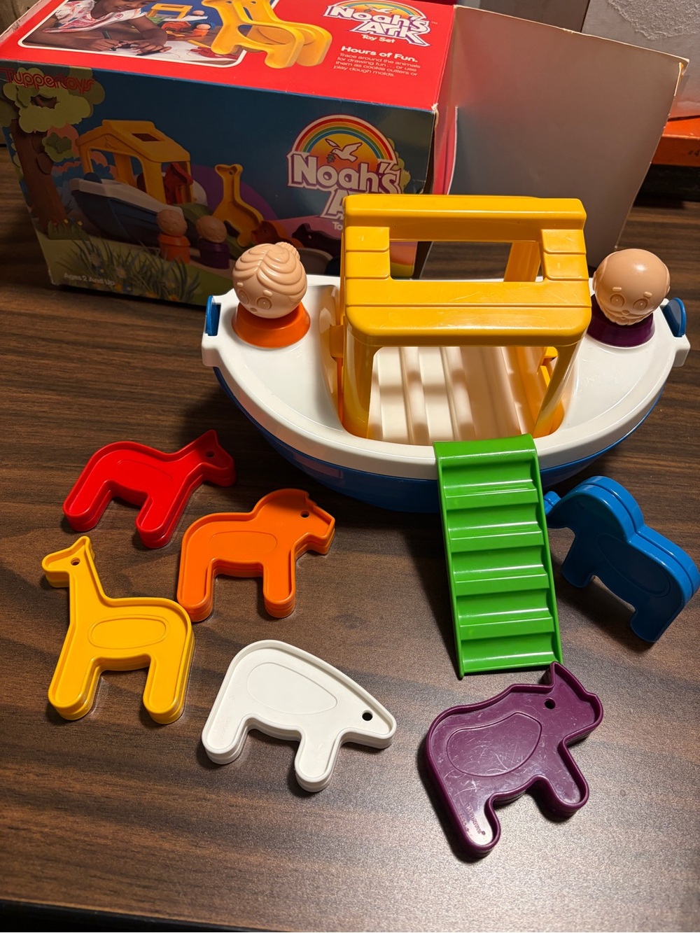 Tuppertoys Noah's Ark Toddler Boat Playset  Tupperware Vintage